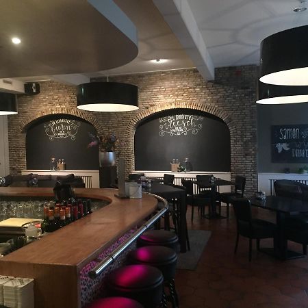 德吕嫩 Plein 13酒店 外观 照片